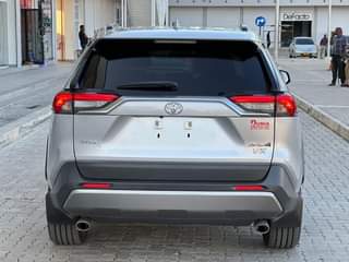 A picture of TOYOTA RAV4 NEW