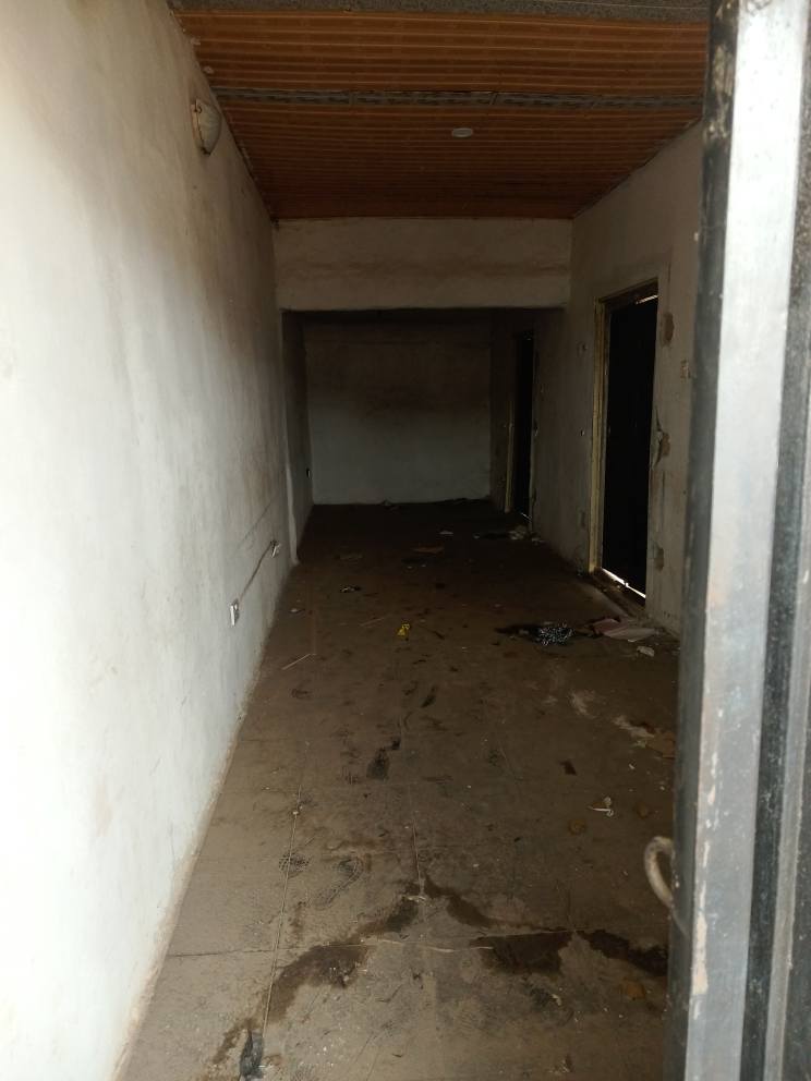 A picture of Big shop along Etete GRA B city for rent. 780k