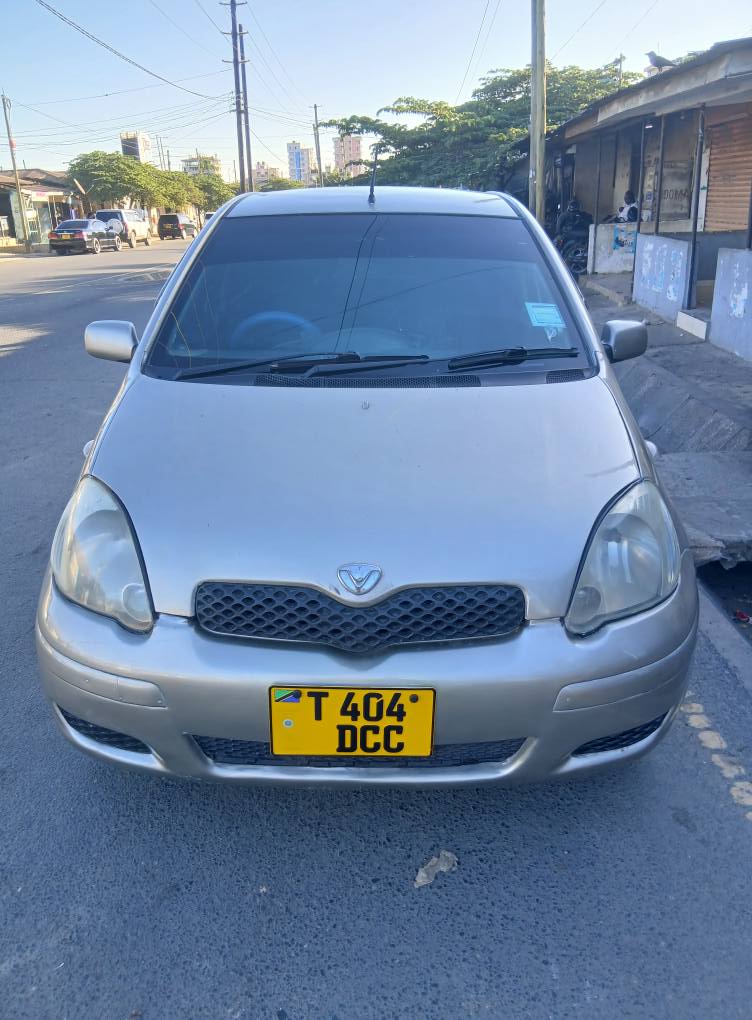 A picture of TOYOTA VITZ