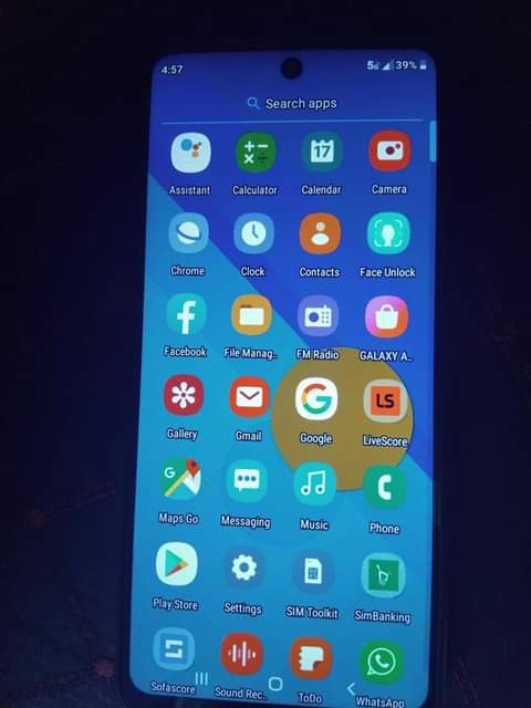 A picture of Samsung Galaxy S24 Ultra 5G Rom 512GB Ram 12 GB