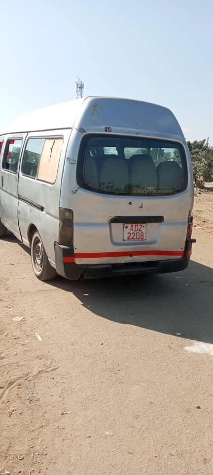 used nissan caravan