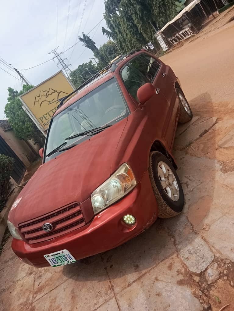 A picture of TOYOTA Highlander