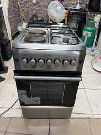 A picture of Majiko ya gass na umeme Plate 4 Kila jiko bei
