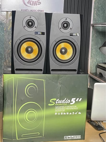 A picture of Studio monitor speakers krk nch 5 new
