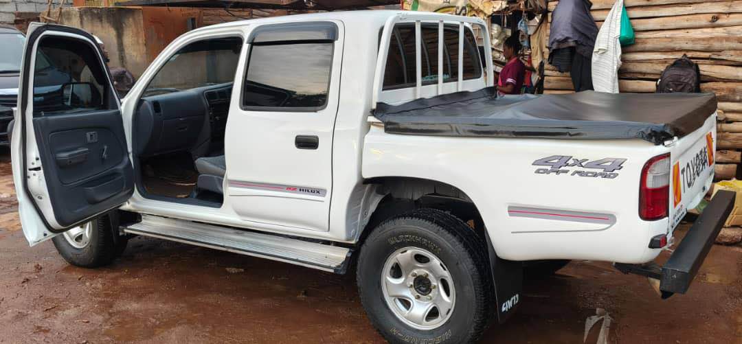 A picture of Toyota Hilux for sale 50m