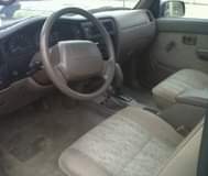 A picture of Toks Toyota Tacoma 1999model For 630 000