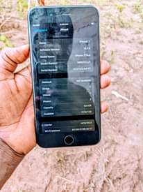 A picture of Iphone 7 plus imenyooka hii gb128 bh99 finger saaf