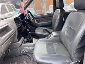 A picture of 1999 Toyota Double cabin Clear