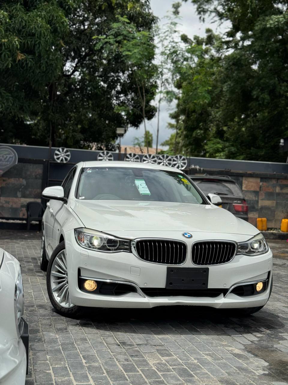 A picture of 2015 BMW 3_SERIES GT SPORTS MPYAA