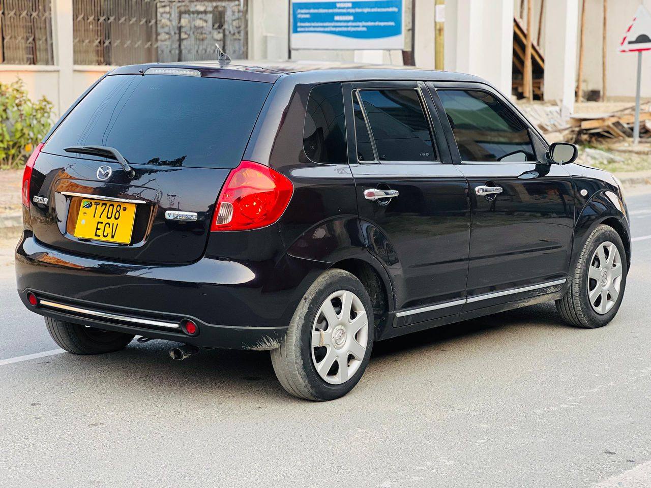 A picture of Mazda verisa