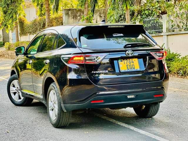 A picture of TOYOTA HARRIER ANACONDA PRICE 57M or Exchange 2016 Model 1980
