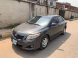 A picture of 2010 toyota corolla