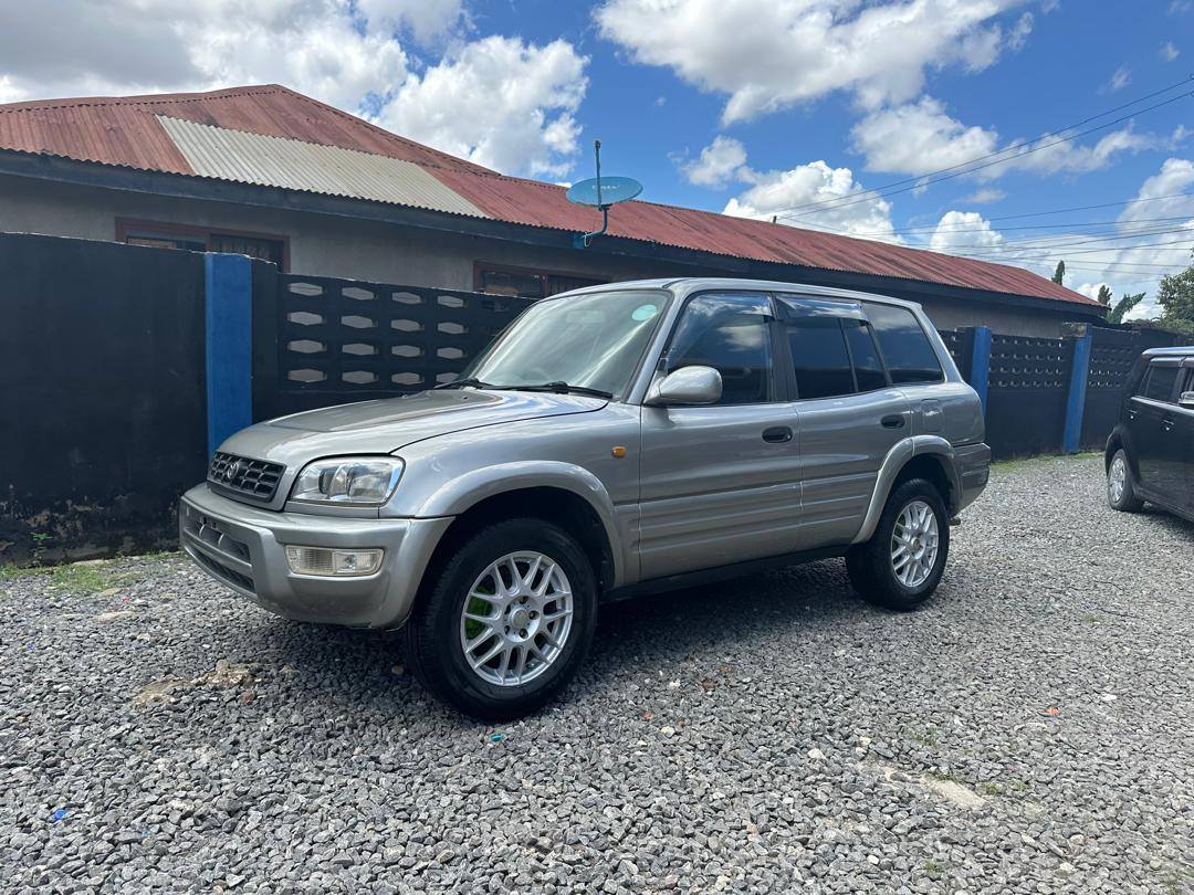 A picture of TOYOTA RAV4