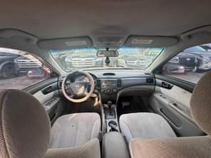 A picture of Kia Optima 2006 model Engine Gear and AC is perfect