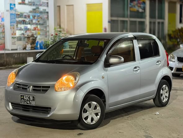 A picture of CALL 0712827933 TOYOTA PASSO MIL 13 9 NA USAJILI