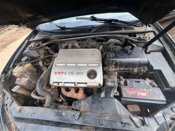 A picture of Cheap deal 2003 ES 300 TAPPING ENGINE GEAR and AC