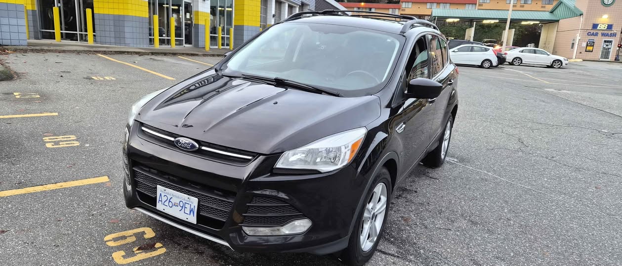 A picture of 2013 Ford Escape SE auto AWD 1 owner excellent car