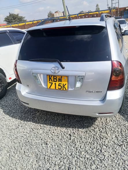 used toyota fielder