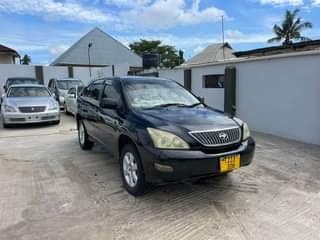 A picture of TOYOTA HARRIER YEAR 2005 PRICE 14M CALL 0621007902
