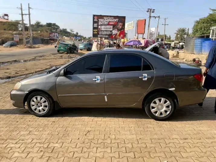 A picture of Toyota Corolla 2006