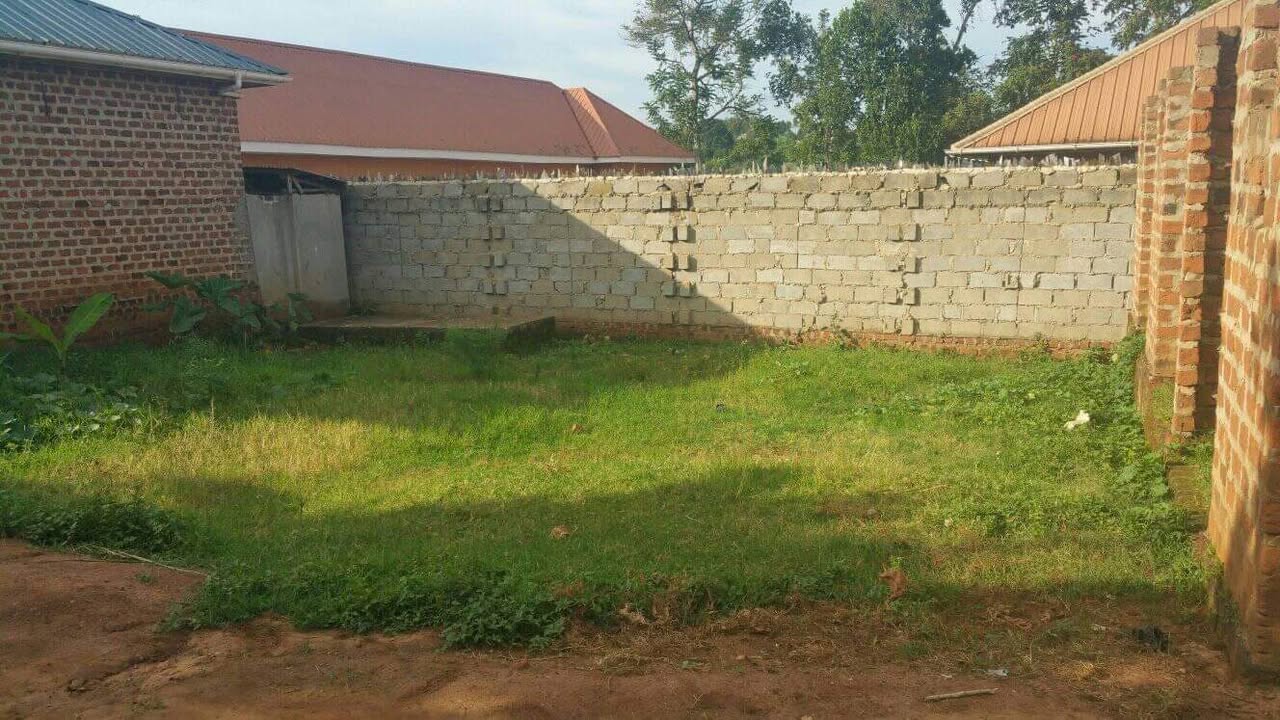 A picture of PLOT WITH STRUCTURE ON URGENT SALE 35M 256706661164
