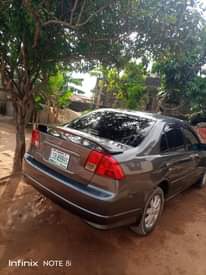 A picture of HONDA CIVIC 2004