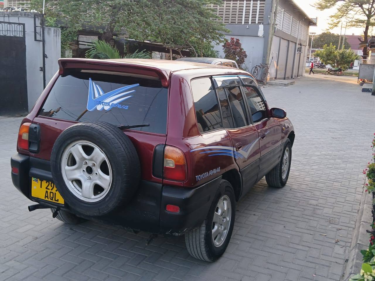 A picture of Toyota RAV4 0712188493
