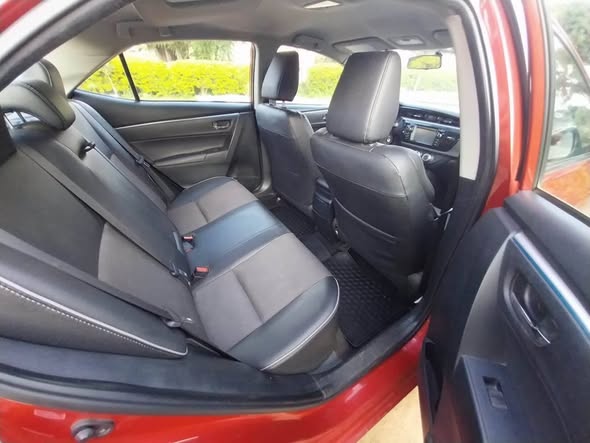 A picture of Toyota Corolla 2015