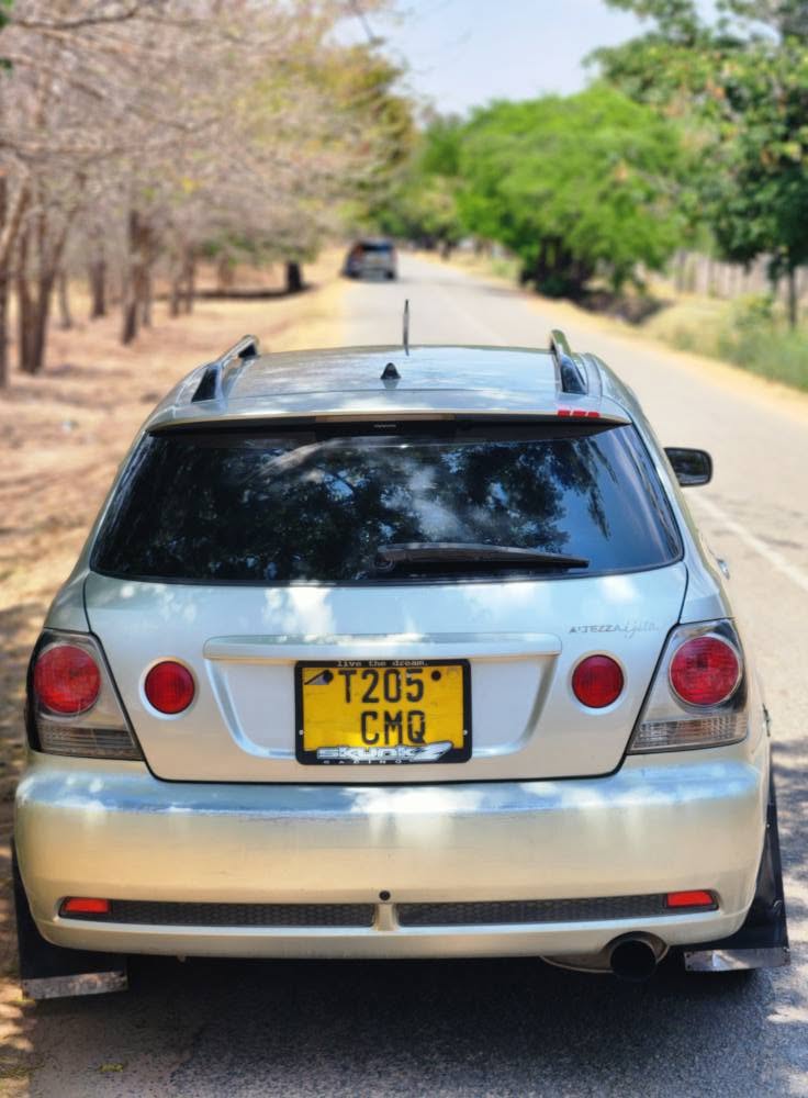 A picture of TOYOTA ALTEZZA GITA