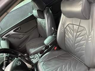 A picture of First body Hyundai Elantra 2014 with untouched engine gear ac