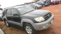 A picture of Toyota 4RUNNER