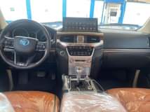 A picture of 2015 landcruiser