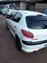 A picture of Peugeot 206