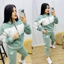 A picture of 2 Pcs Whastapp no 0626769536