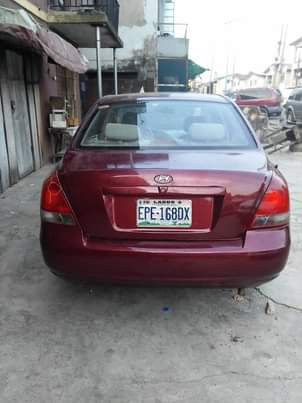 A picture of Hyundai elantra 2005
