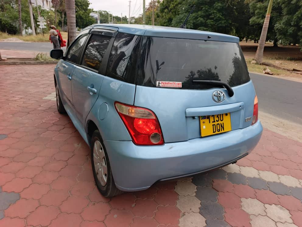 A picture of Toyota ist