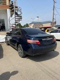 A picture of Toyota Camry 09