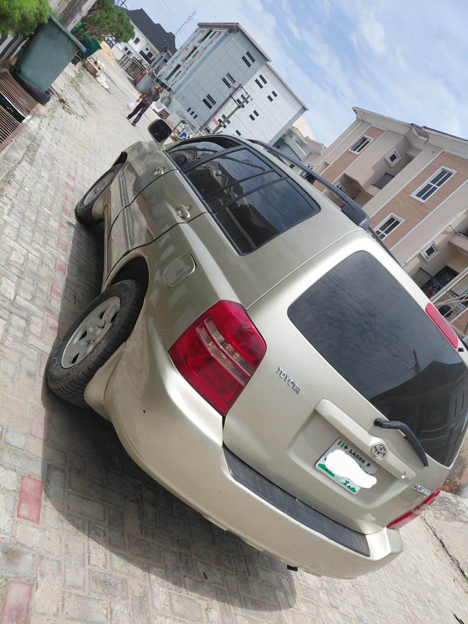 A picture of Highlander 2004 first body