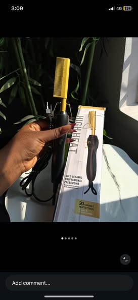 A picture of Hair straightening hot comb