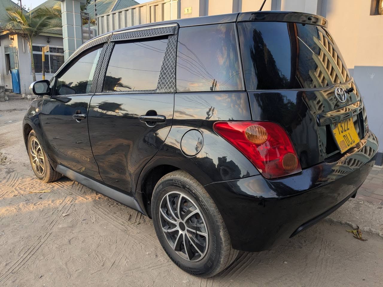 A picture of Toyota IST KALI SANA Call 0747500990