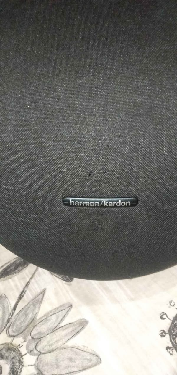 A picture of Harman kardon onyx