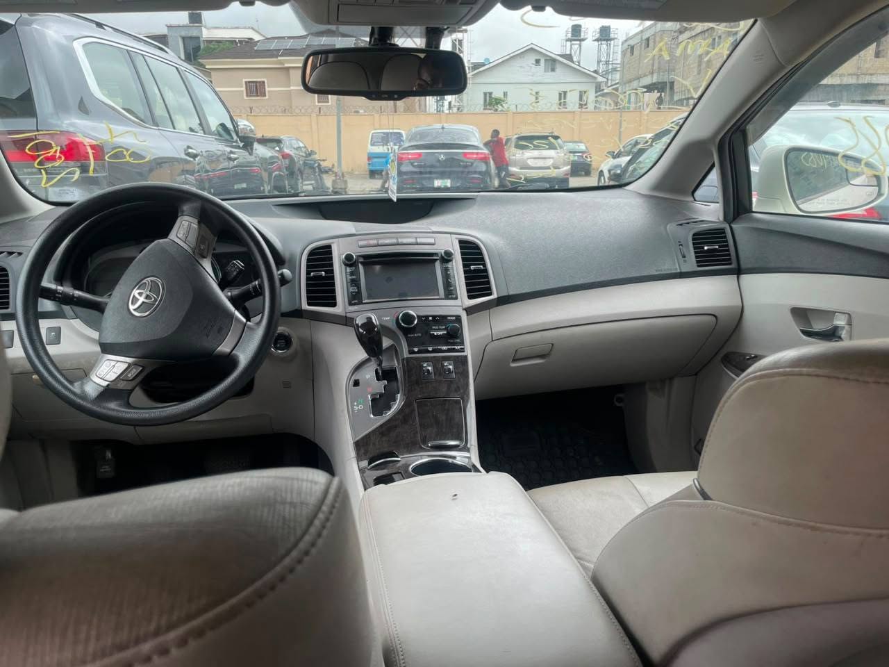 A picture of Foreign Used Toyota Venza 2014 Limited Edition V6 Plug