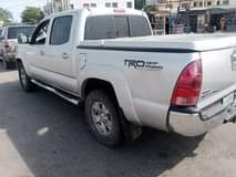 A picture of Toyota Tacoma 2006