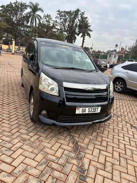 used toyota noah