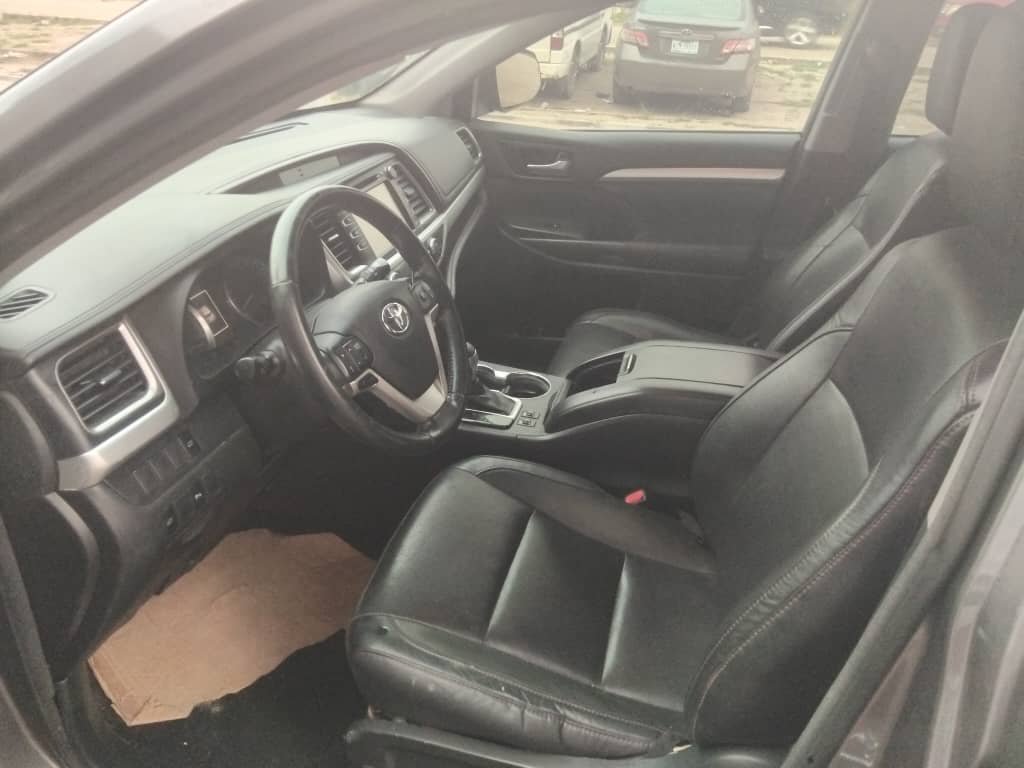 A picture of 2019 Toyota highlander