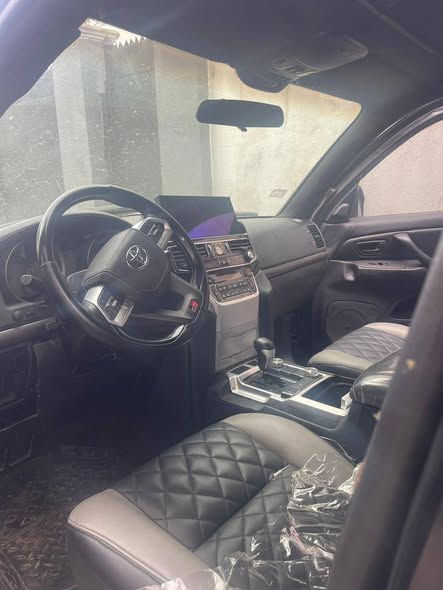 A picture of Toyota Highlander 2023 Upgraded