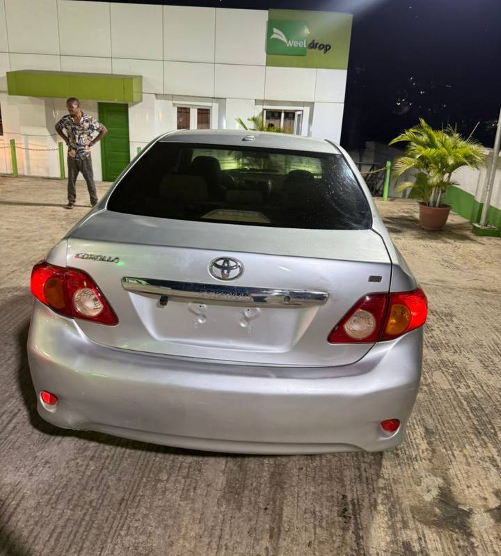 A picture of A Very Good 2010 Toyota Corolla