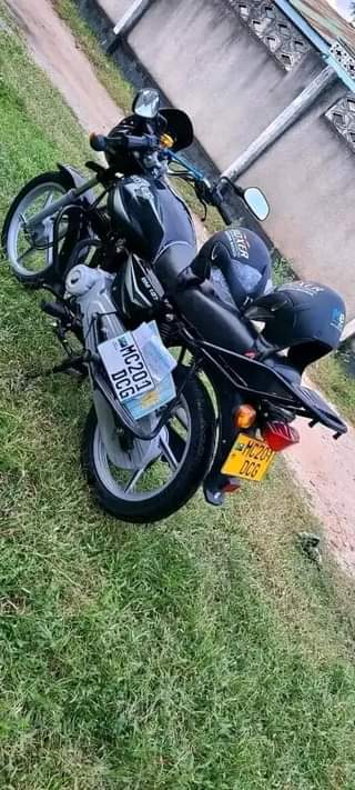 A picture of Nauza boxer BM DC cc125 speed120 TSH 900 000 nipigie