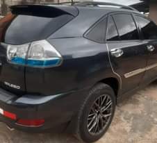 A picture of LOCAL USED LEXUS Rx350