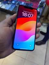 A picture of iPhone 11 promax 256gb